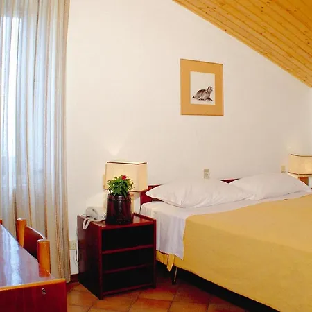Apartment In La Ginestra In Montelparo