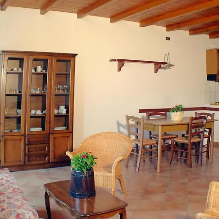 In La Ginestra In Apartment