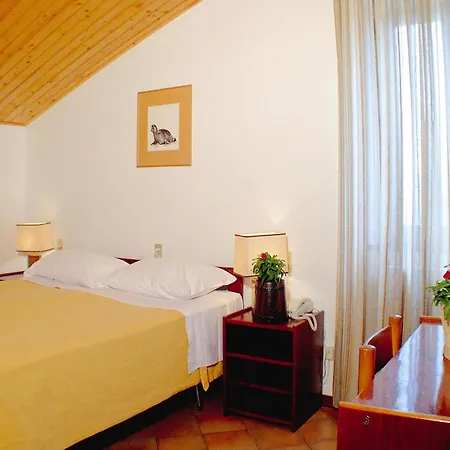 In La Ginestra In Apartment *