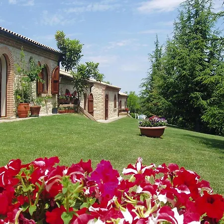 Apartment In La Ginestra In Montelparo