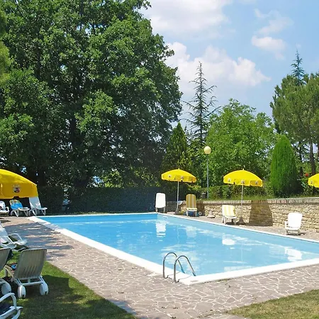 In Marche With Scenic Hiking Trails Apartment