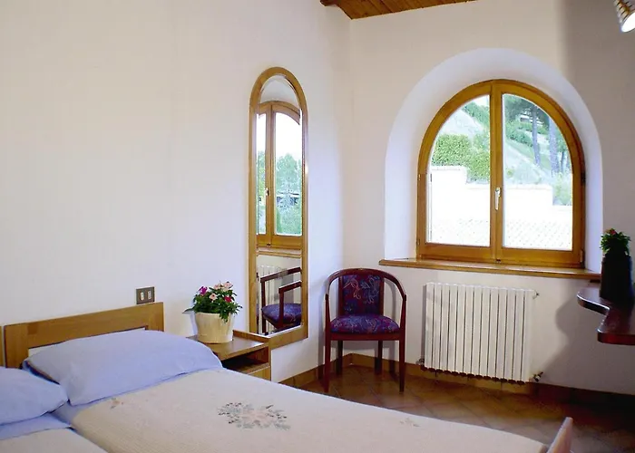 In Marche With Scenic Hiking Trails Apartman *